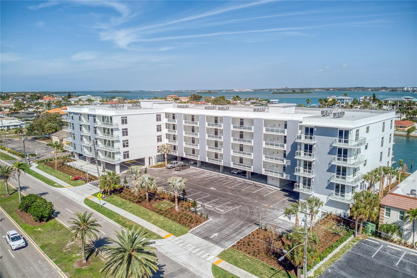 Photo of 415 ISLAND WAY #206 CLEARWATER BEACH FL 33767