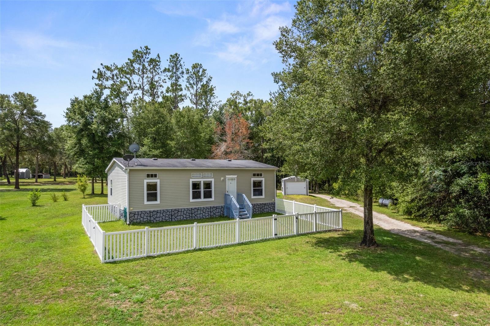 Photo of 18303 SW 27TH STREET DUNNELLON FL 34432