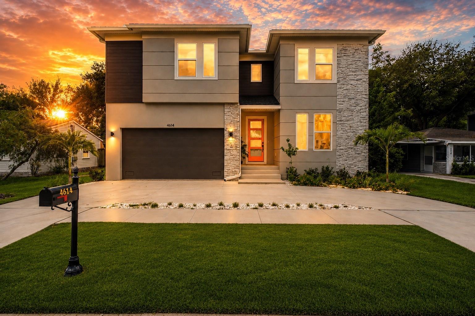 Photo of 4614 W EUCLID AVENUE TAMPA FL 33629
