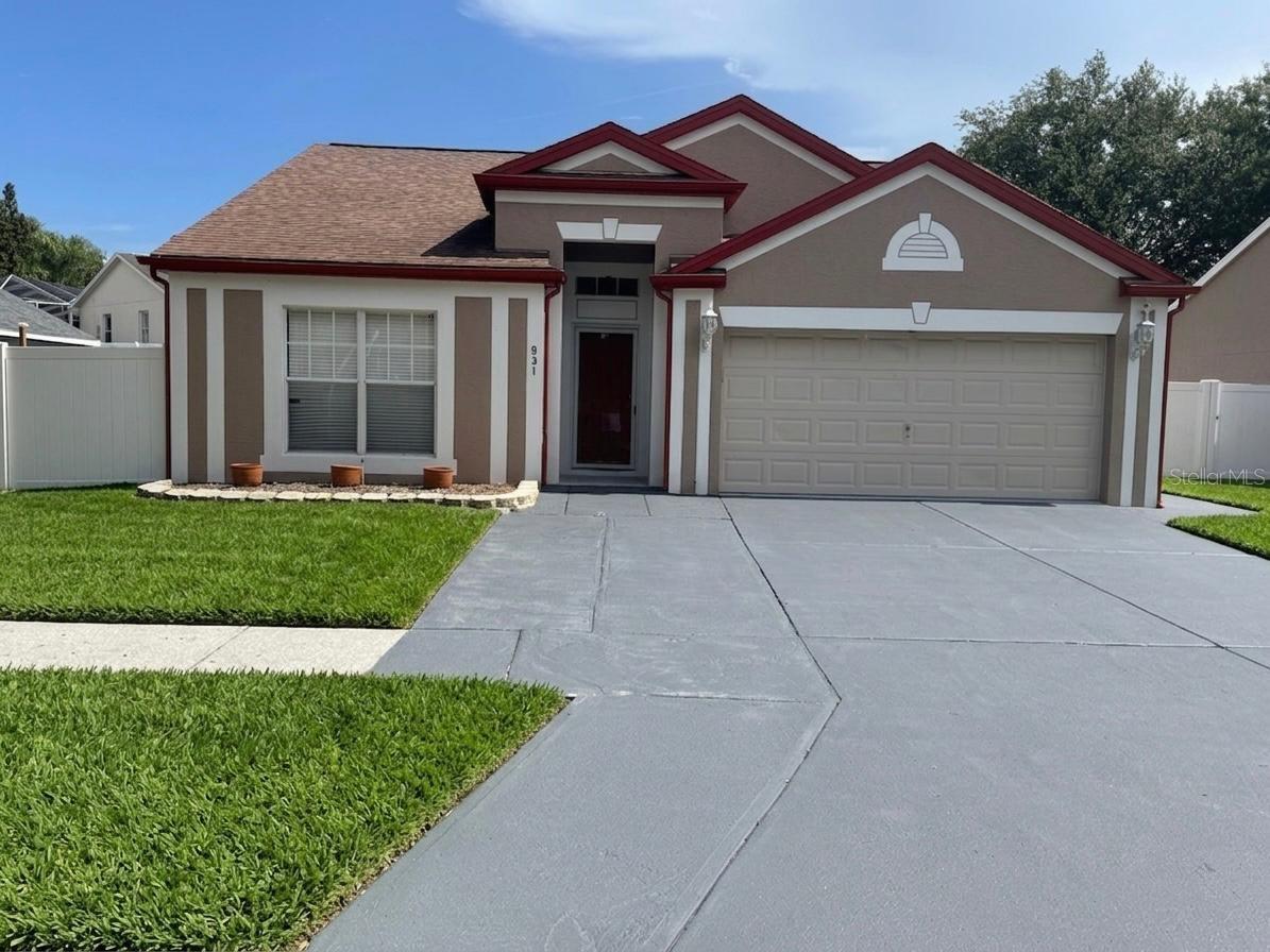 Photo of 931 HUNTER LANE TARPON SPRINGS FL 34689