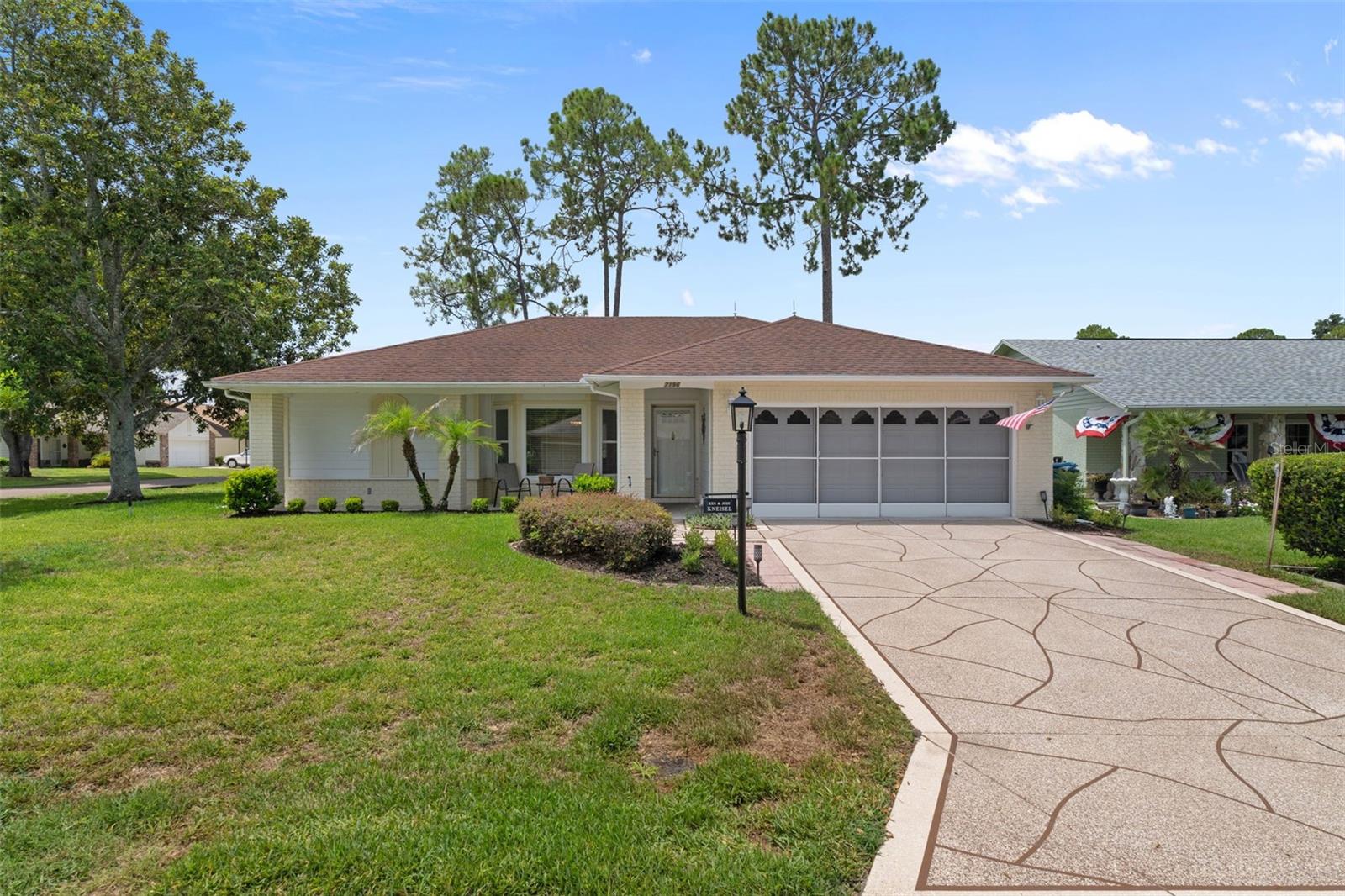 Photo of 7196 CROWN OAKS DRIVE SPRING HILL FL 34606