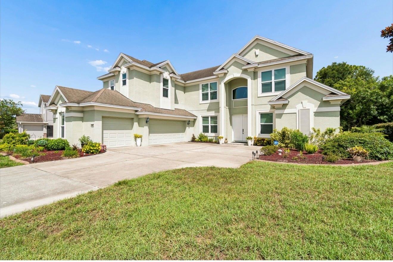 Photo of 13800 CREST LAKE DRIVE HUDSON FL 34669