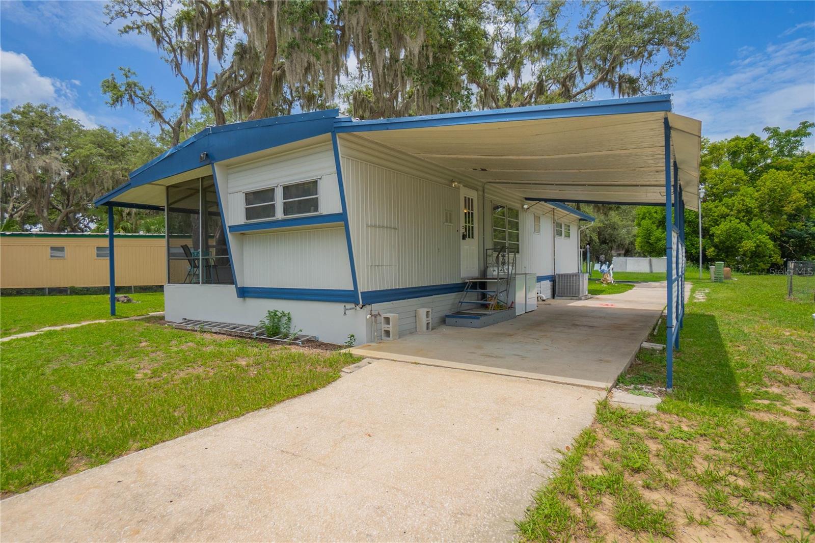 Photo of 3896 PICCIOLA ROAD #534 FRUITLAND PARK FL 34731