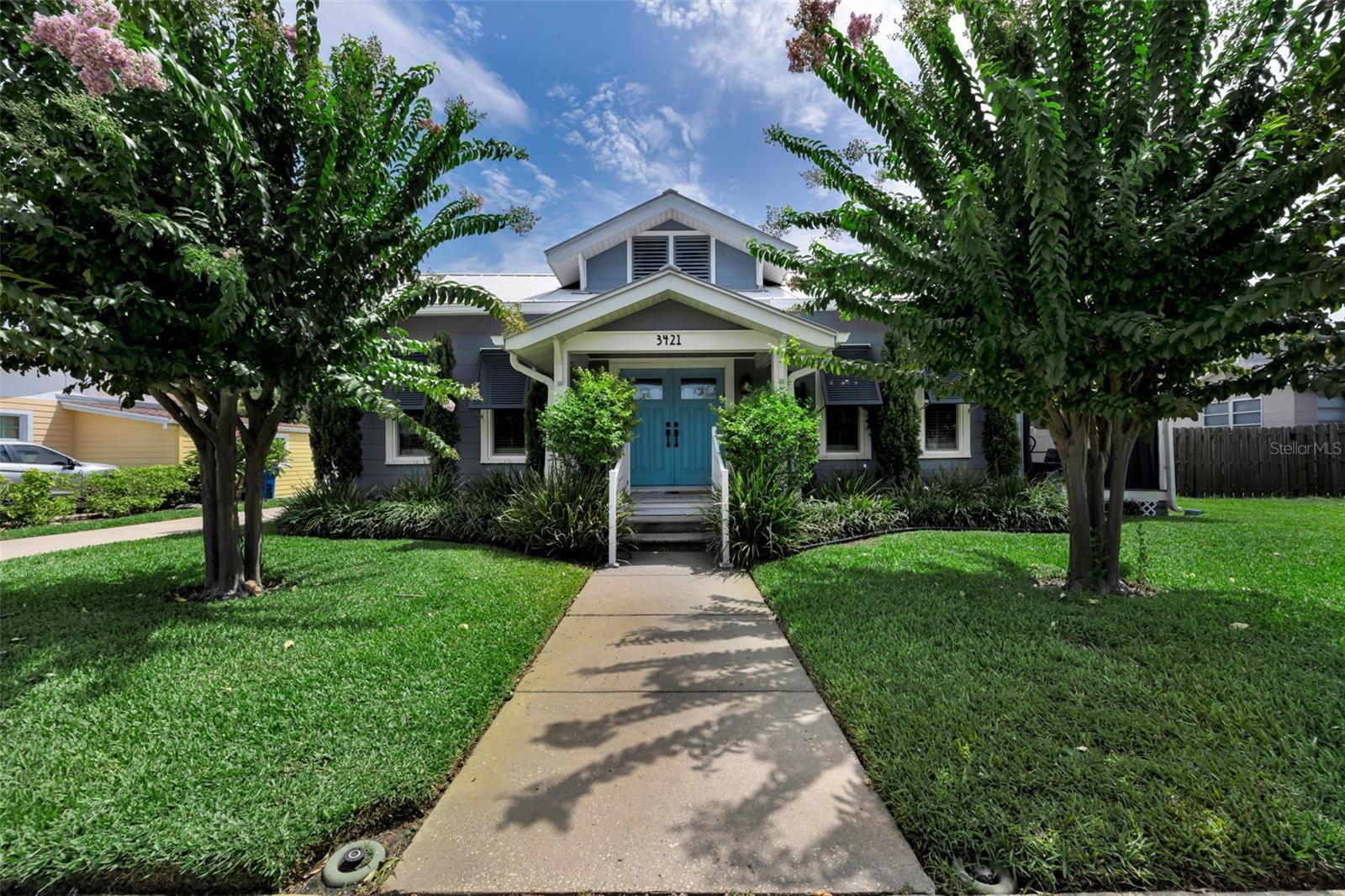 Photo of 3421 IRIS STREET ST PETERSBURG FL 33704