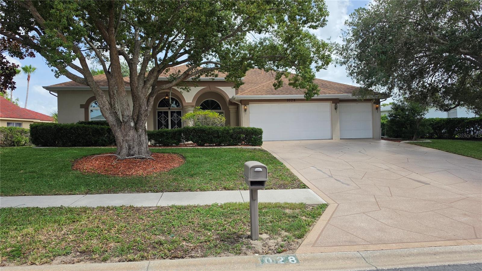 Photo of 1028 ARCHWAY DRIVE SPRING HILL FL 34608