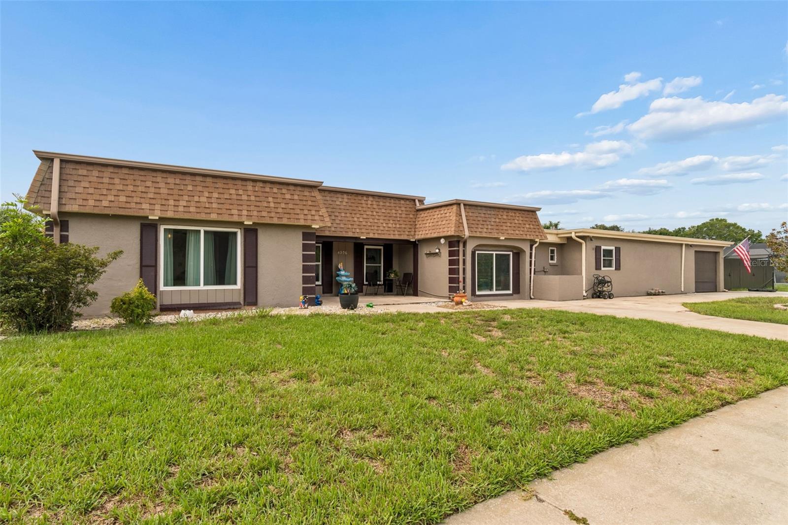 Photo of 4306 NEWBURY DRIVE NEW PORT RICHEY FL 34652