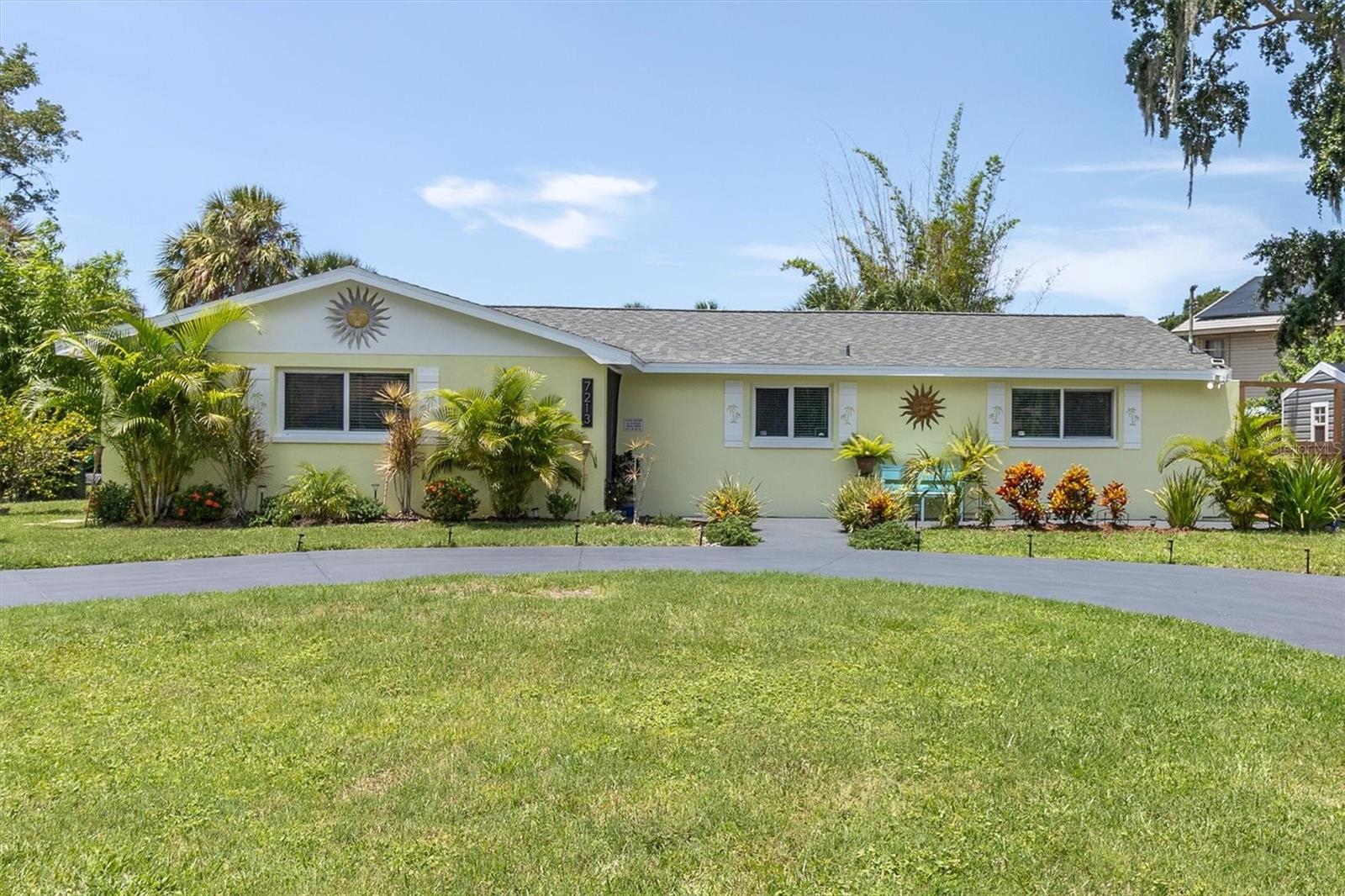 Photo of 7213 PENINSULAR DRIVE NEW PORT RICHEY FL 34652
