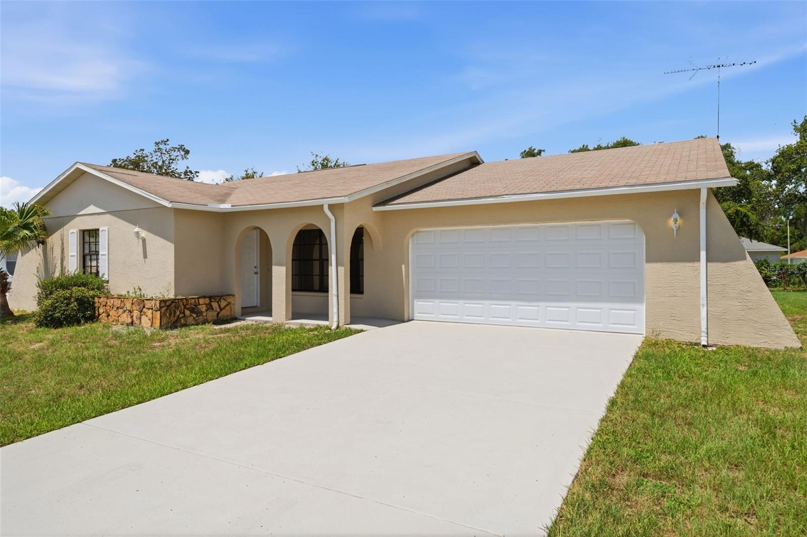 Photo of 18813 GREEN PARK ROAD HUDSON FL 34667