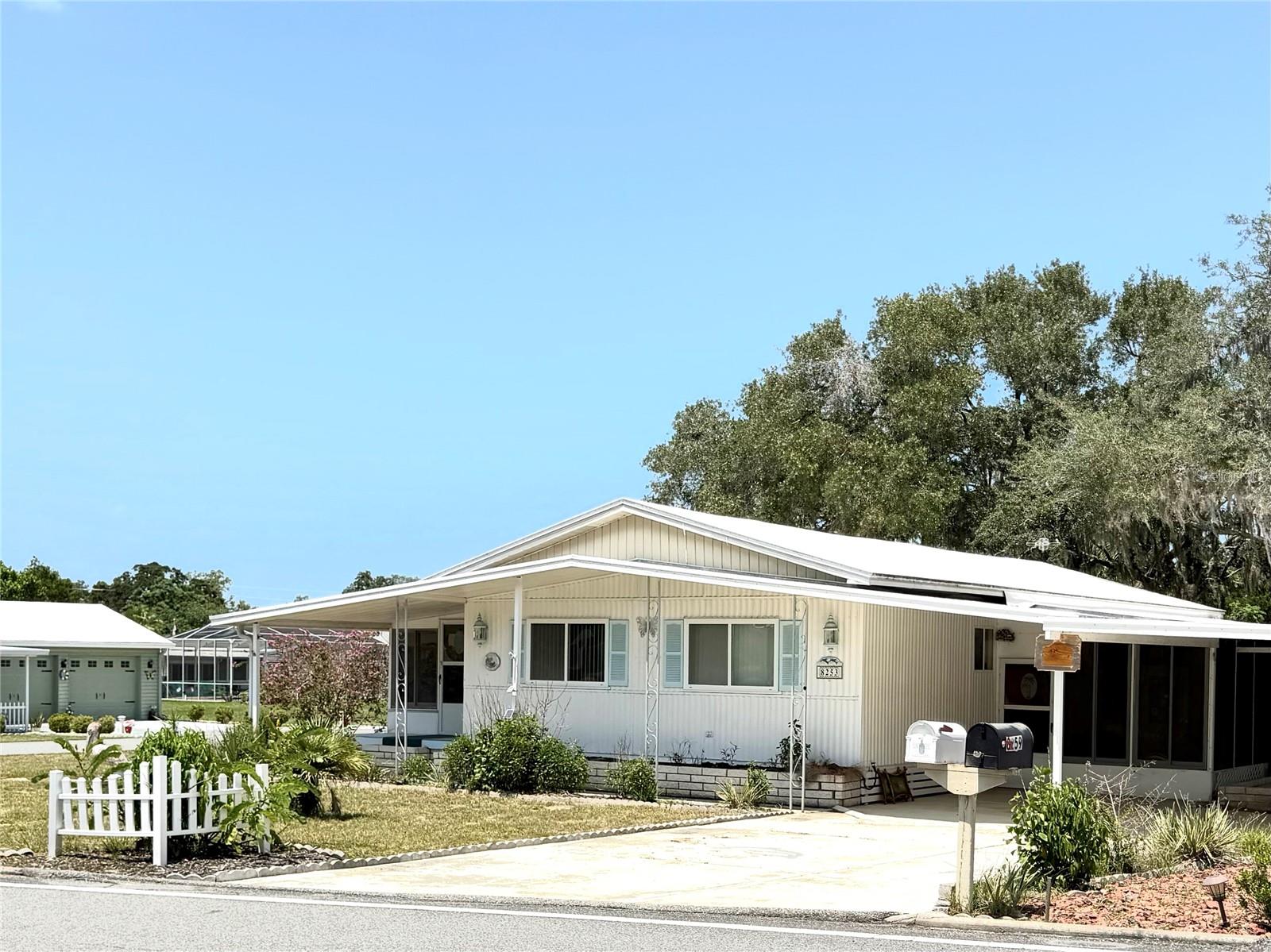 Photo of 8253 HIGHPOINT BOULEVARD BROOKSVILLE FL 34613