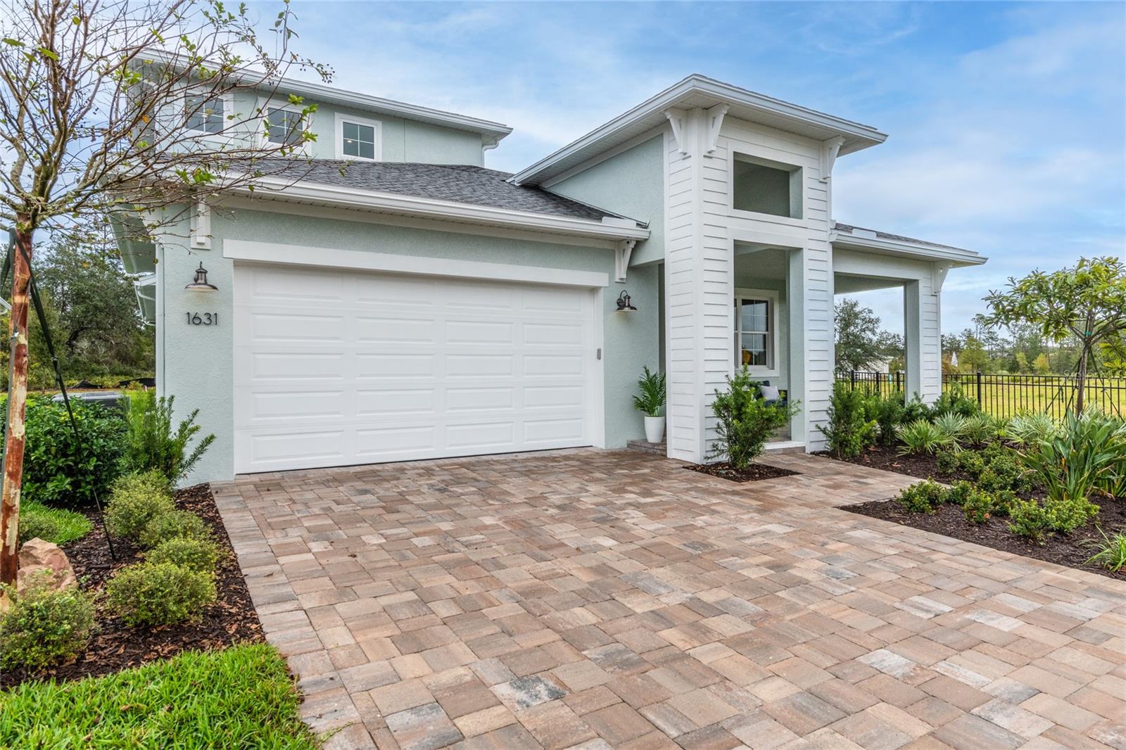 Photo of 1631 LAKE RESERVE DRIVE DELAND FL 32724
