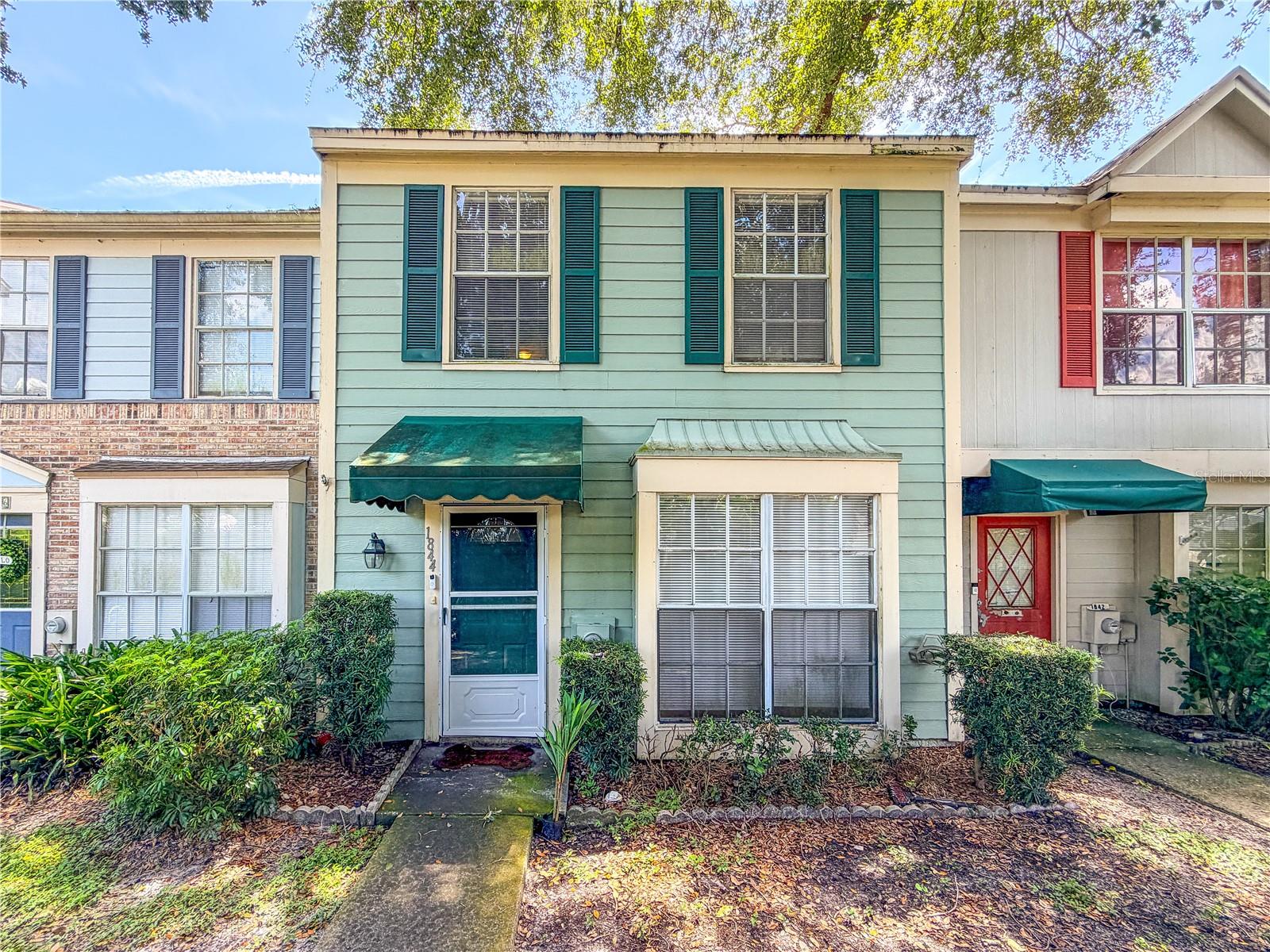 Photo of 1844 MILL RUN CIRCLE TAMPA FL 33613