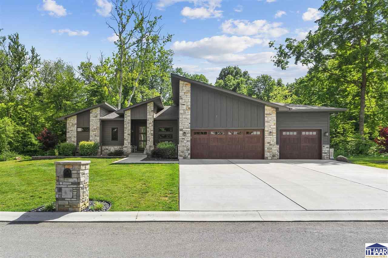 Photo of 2556 Hawthorn Woods Drive Terre Haute IN 47803