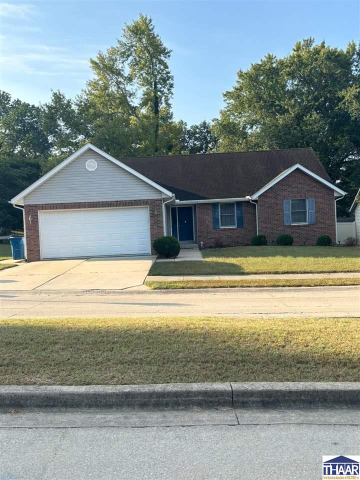 Photo of 3971 Ian Drive Terre Haute IN 47803