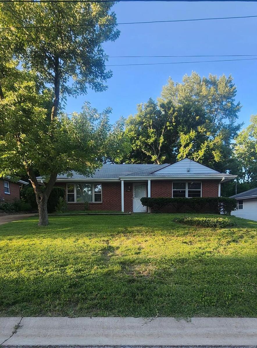Photo of 985 Saint Marie Street Florissant MO 63031