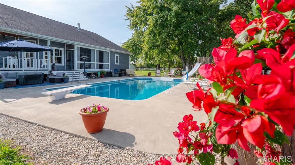 Photo of 3893 HWY EE Owensville MO 65066