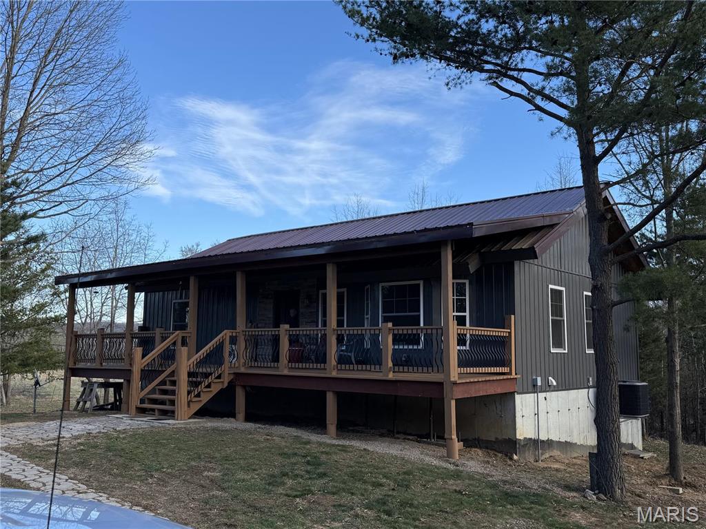 Photo of 1000 King Arthur Court French Village MO 63036