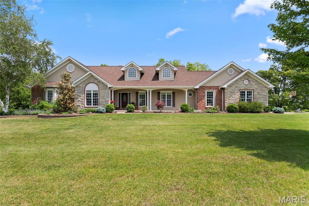 Photo of 120 Champion Circle Troy MO 63379