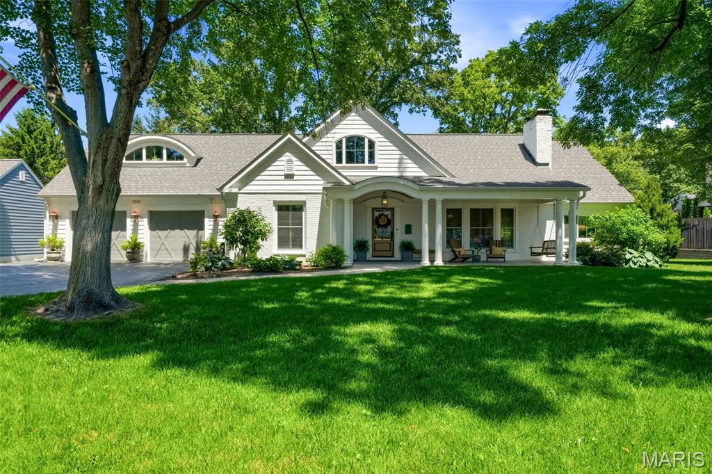Photo of 1345 Green Tree Lane Glendale MO 63122