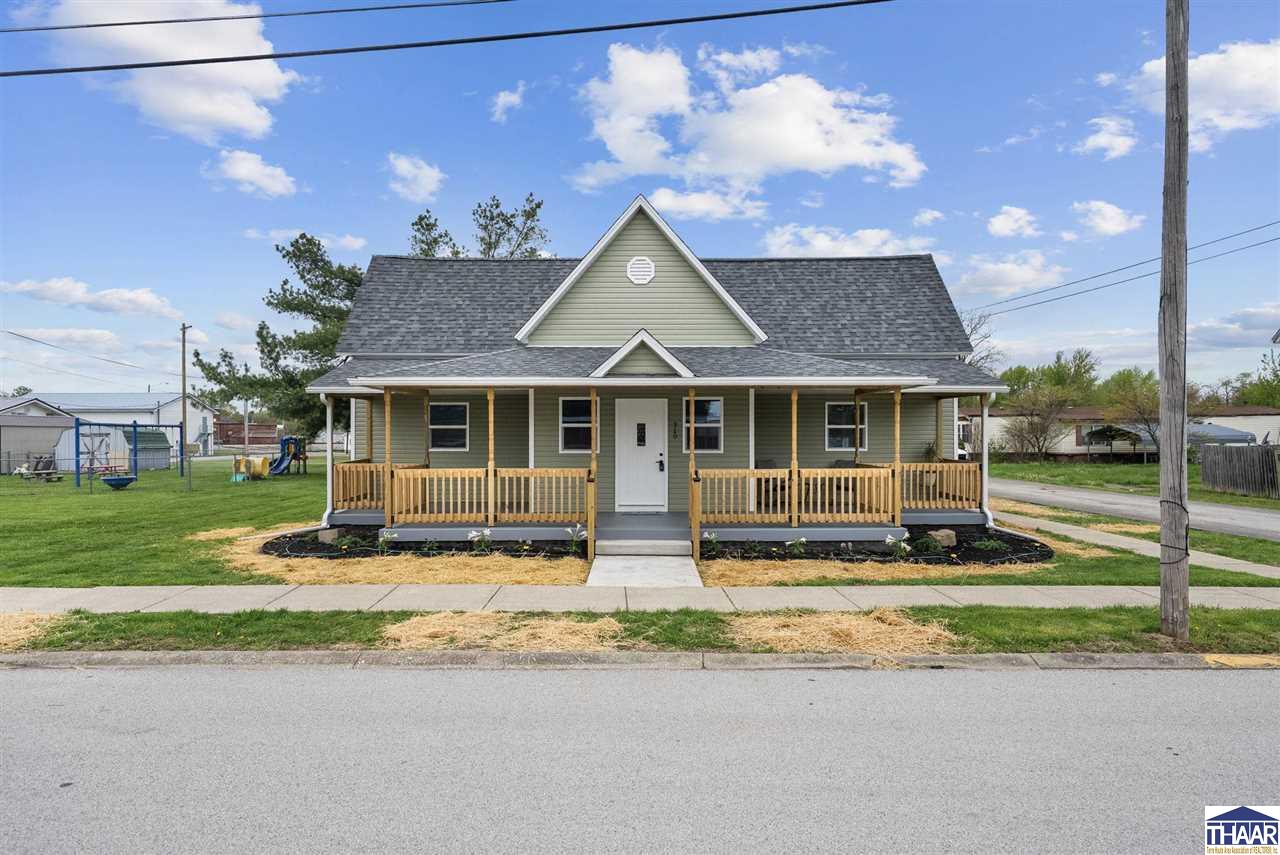 Photo of 920 3rd Street Dugger IN 47848