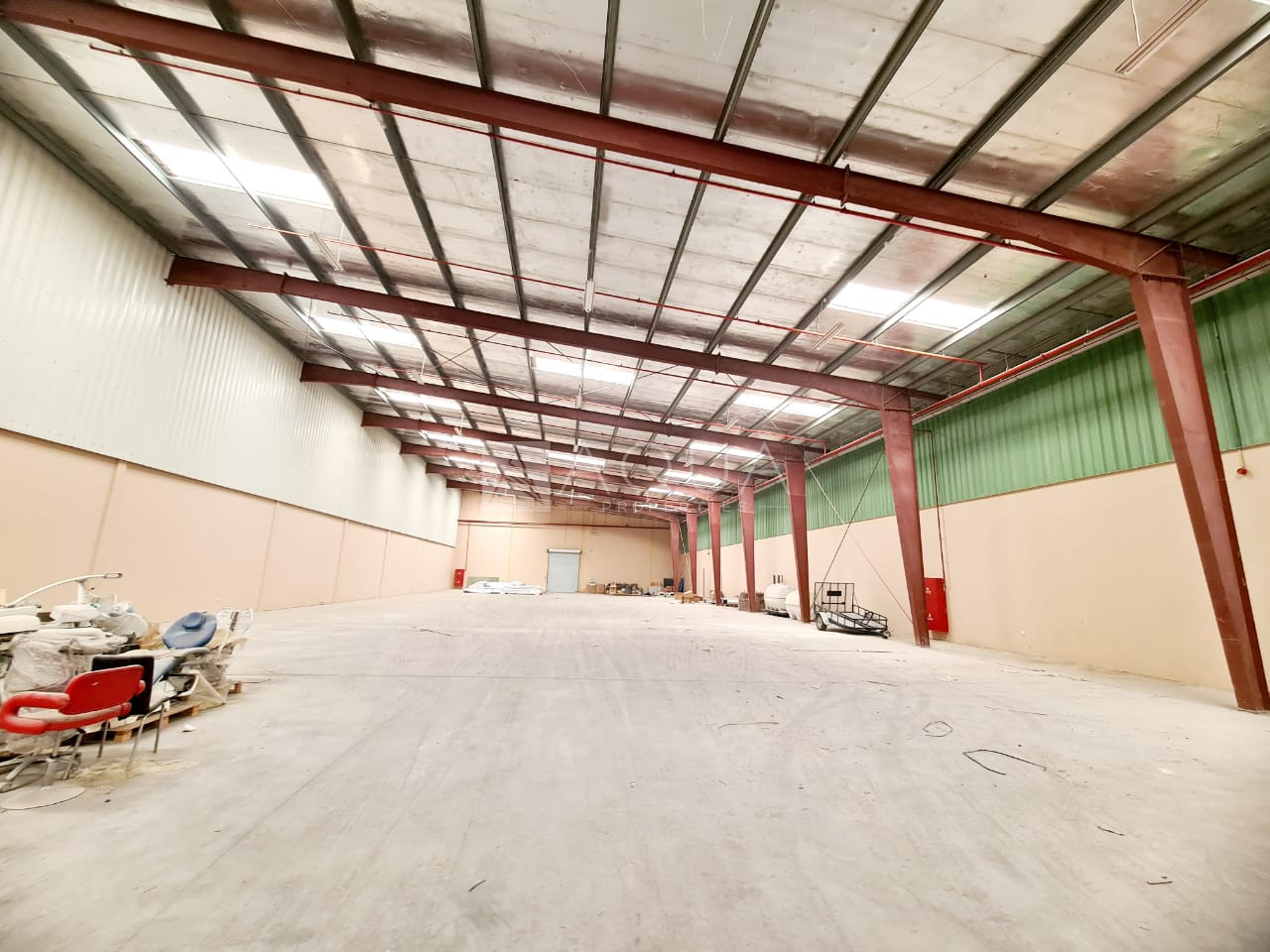 Warehouse High Ceiling Open Space warehouses for rent in Dubai production city (impz),