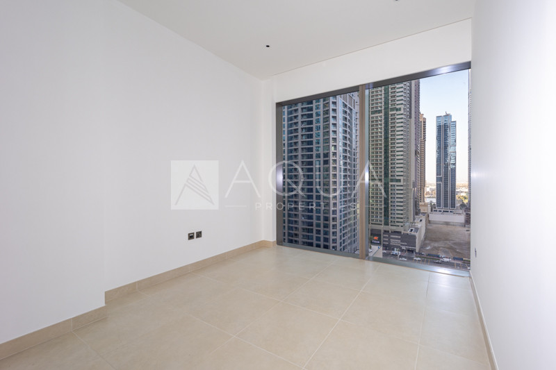 1 Bed  | Mid-Floor | Stylish & Modern