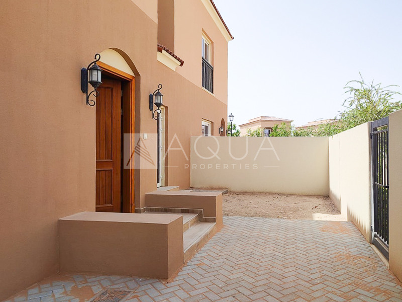 CLUSTER HOMES | TENANTED | 2 BEDS + MAID