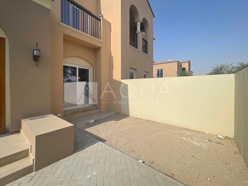 CLUSTER HOMES | TENANTED | 2 BEDS + MAID