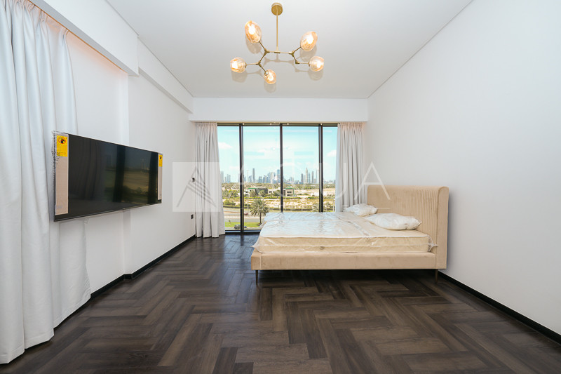 Fully Furnished l Burj Khalifa View l Tenanted