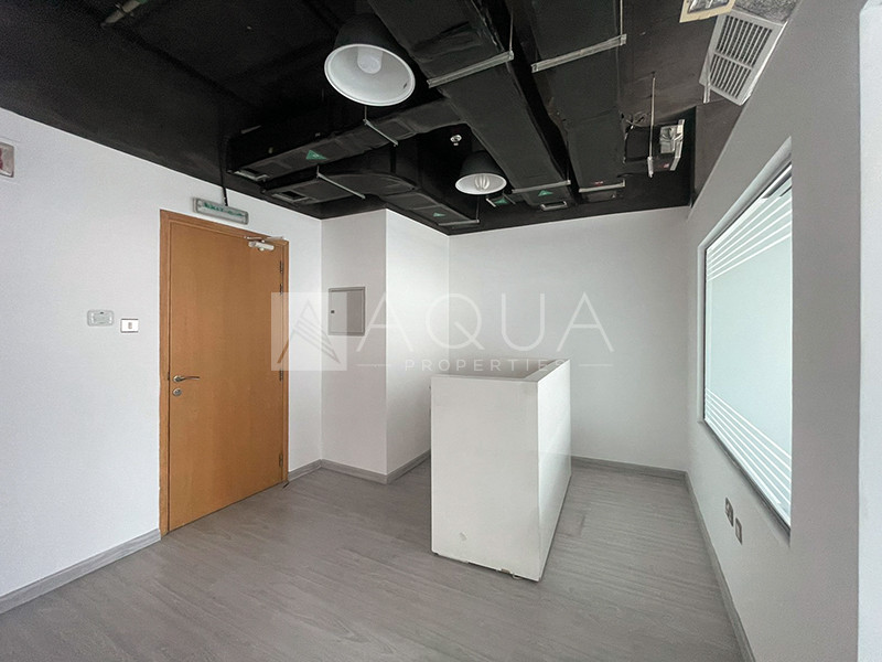 Fitted Office | 2 Parkings | With Partition  