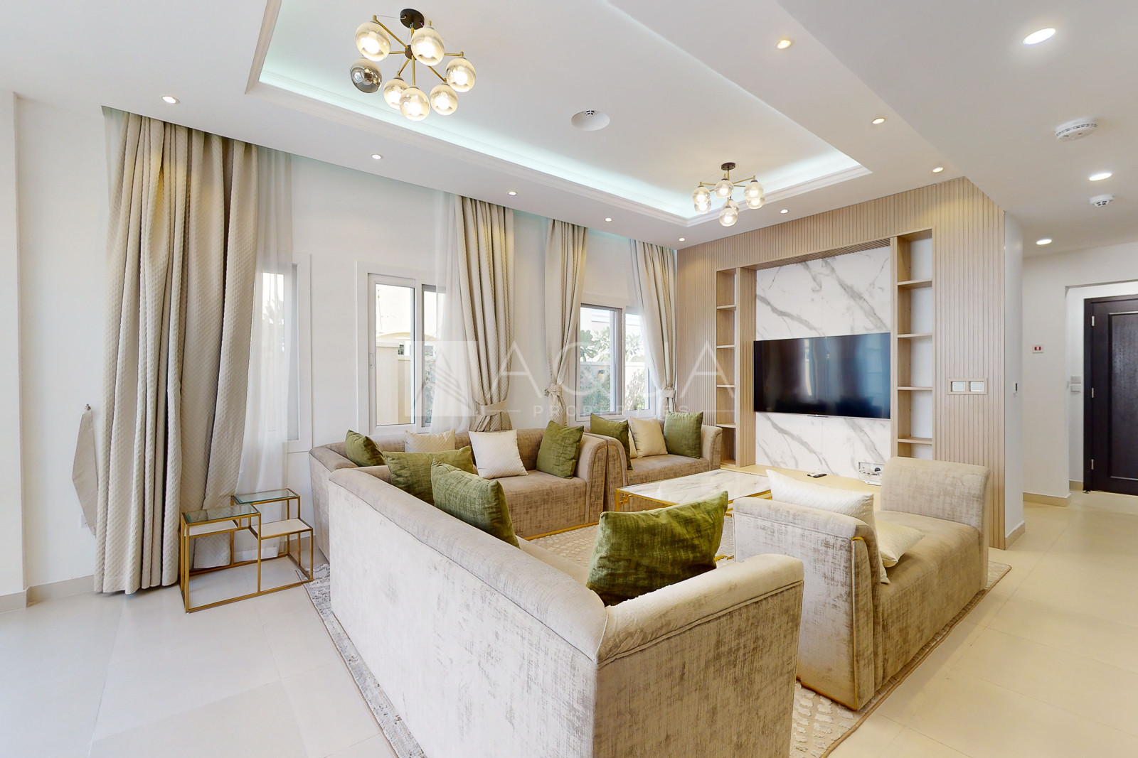 END CORNER | FURNISHED | EXTENDED | VOT 