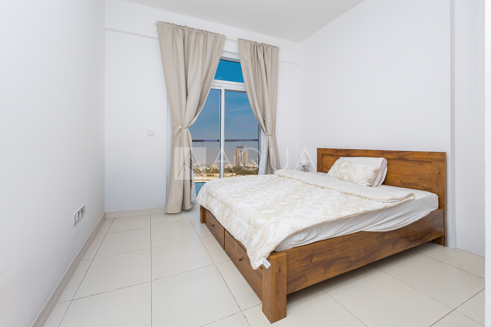 Binghatti Gateway l Unfurnished l Vacant 