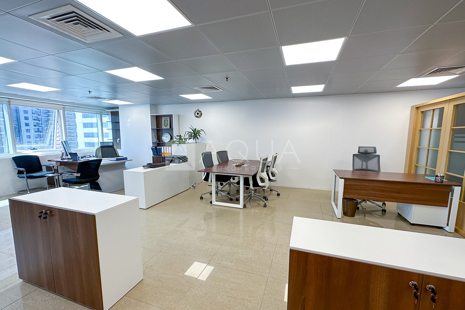 Luxury Office | Lake View | Vacant | Close Metro