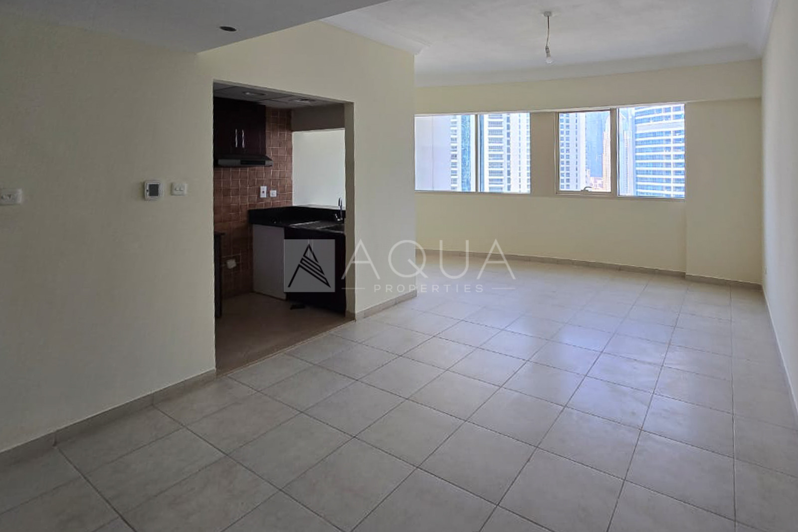 LAKE VIEW l VACANT l PRIME LOCATION | WELL KEPT    