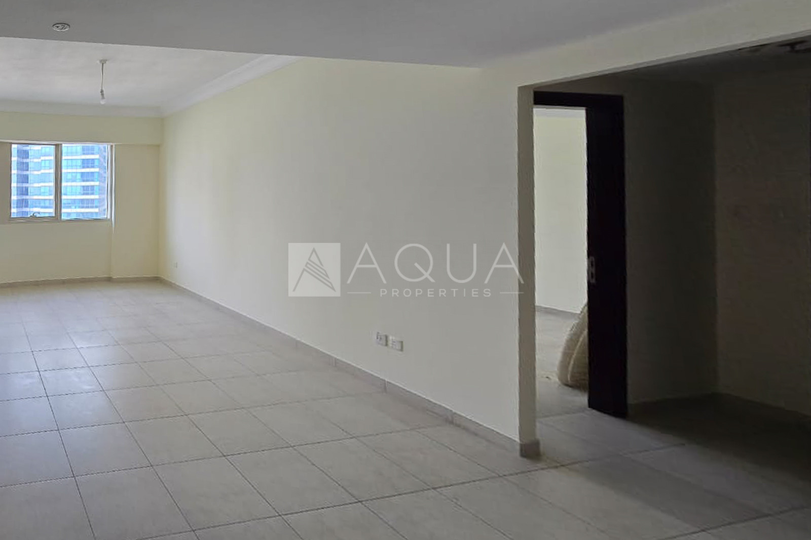 LAKE VIEW l VACANT l PRIME LOCATION | WELL KEPT    