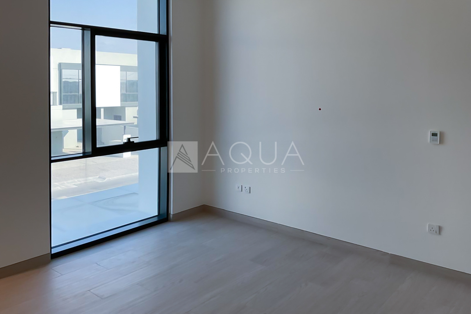 Single Row l Type A l Near Park & Pool    