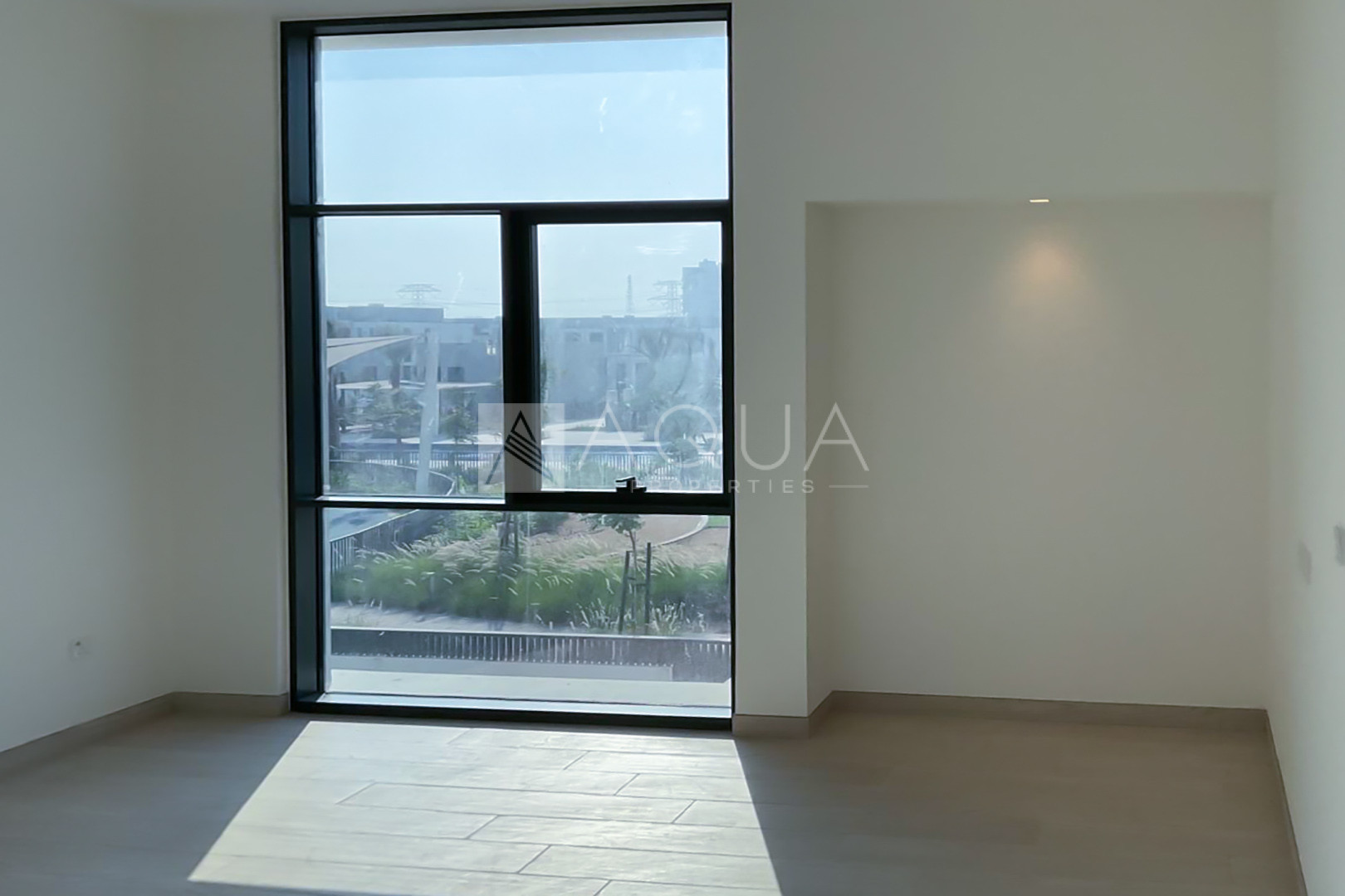 Single Row l Type A l Near Park & Pool    