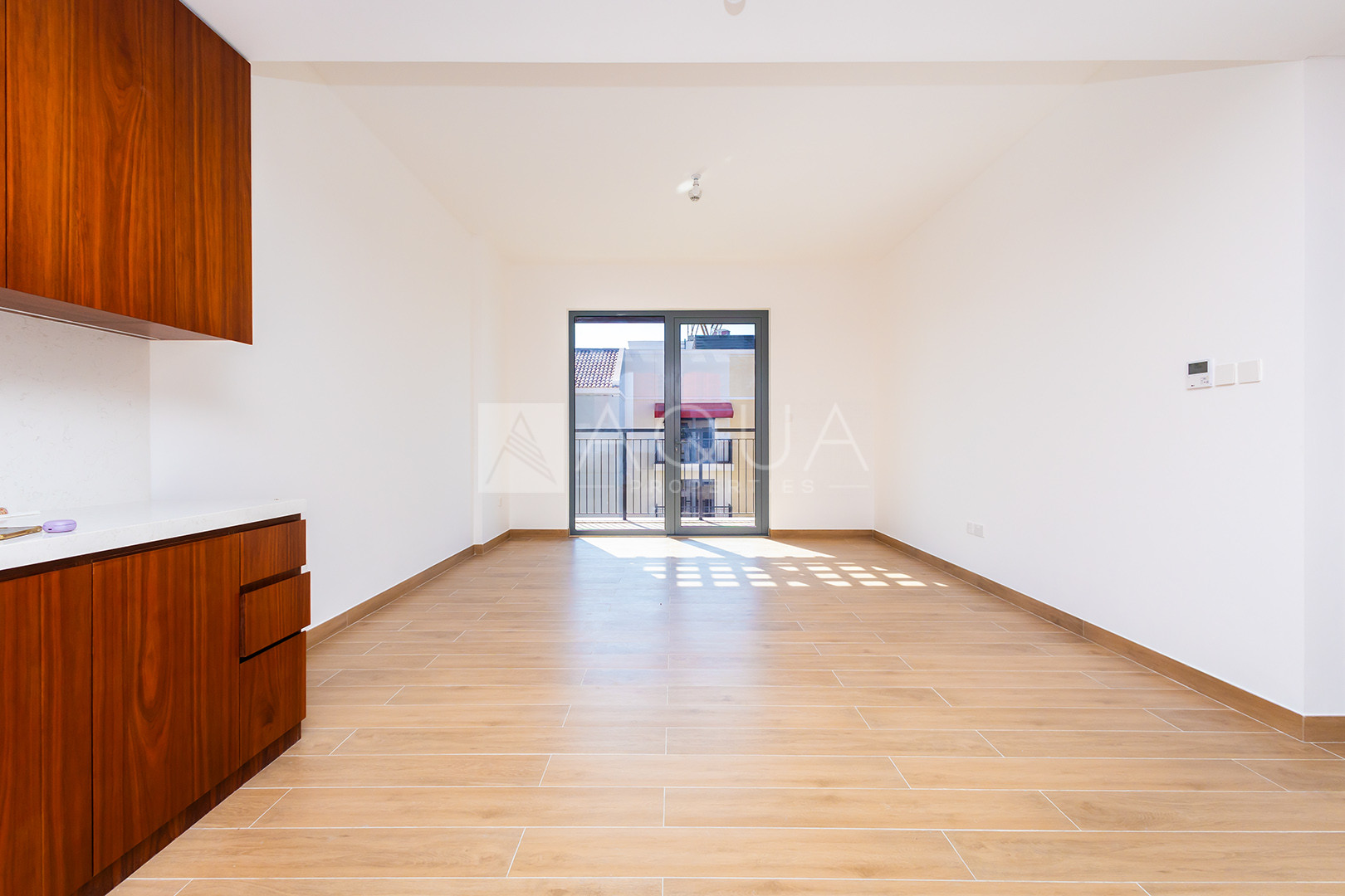 Brand New Unit l Marina | Private Beach 