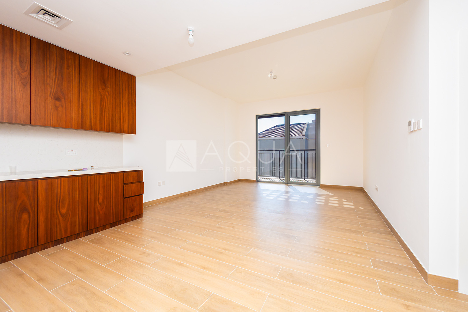 Brand New Unit l Marina | Private Beach 