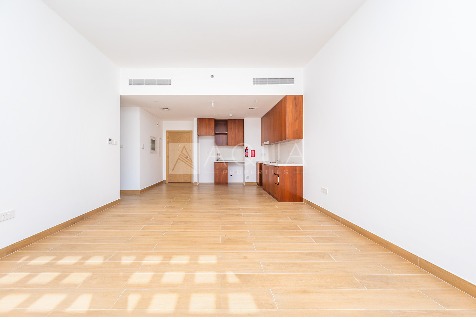 Brand New Unit l Marina | Private Beach 