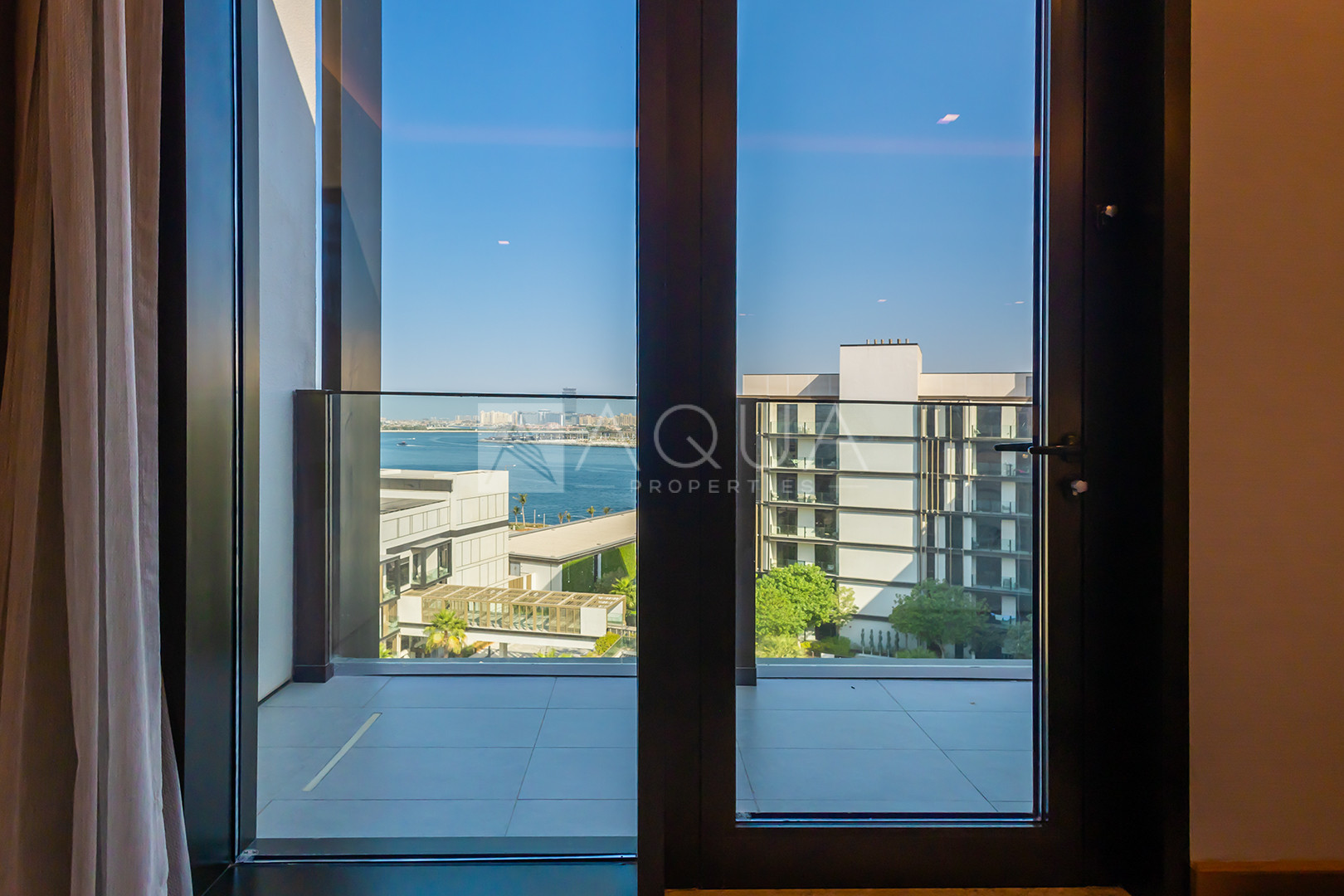 Ready To Move in | Sea View | Bills Inclusive   