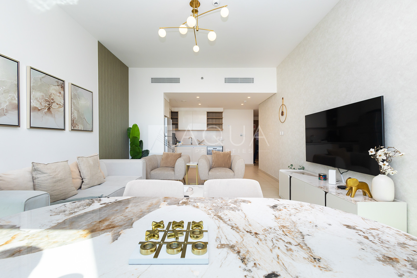 Upgraded and Furnished Apt With Burj View