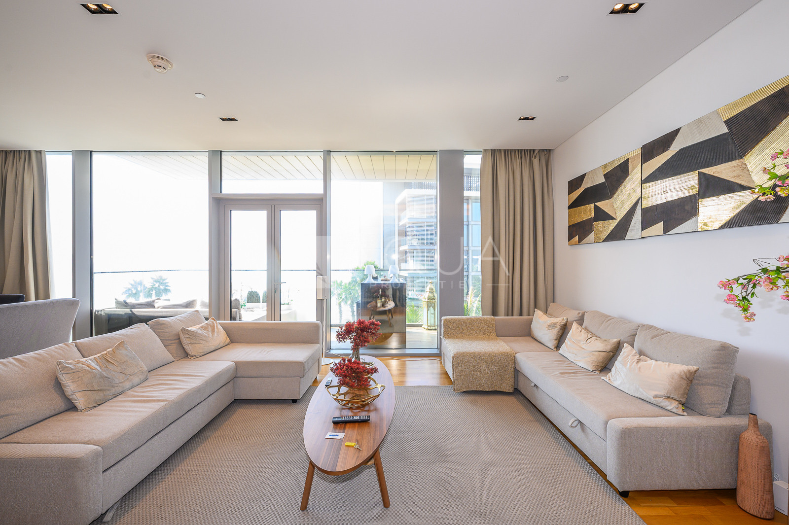 Pristine Sea View | Deluxe Furnishing   