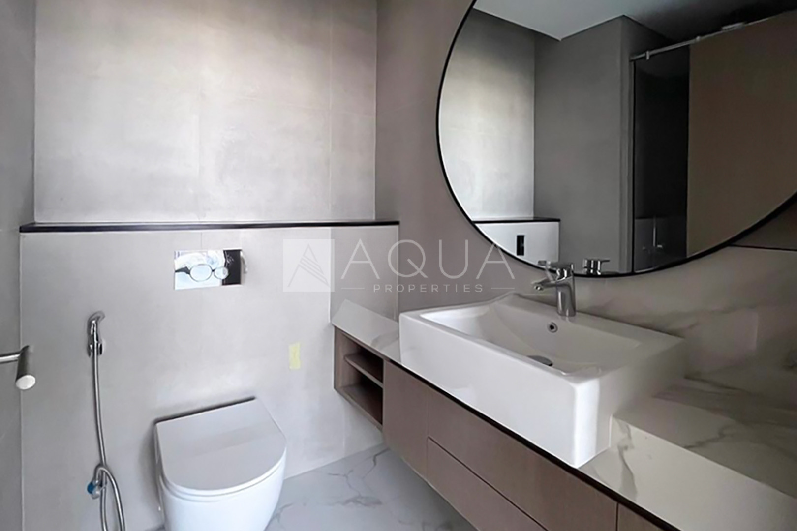 PRIME LOCATION | SPACIOUS UNIT | GENUINE RESALE