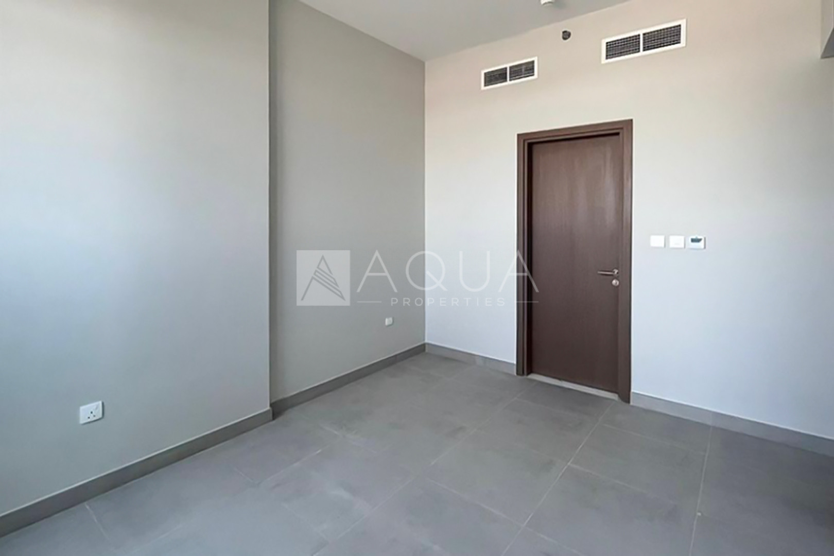 PRIME LOCATION | SPACIOUS UNIT | GENUINE RESALE