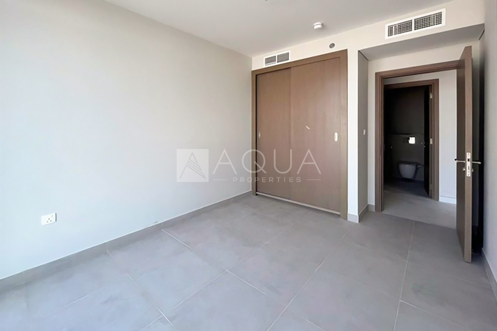 PRIME LOCATION | SPACIOUS UNIT | GENUINE RESALE