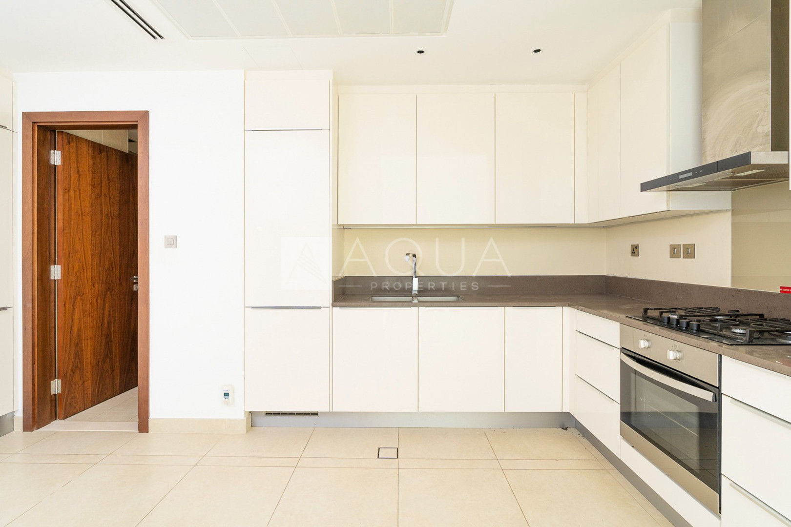 Exclusive | High Floor | Large Layout 