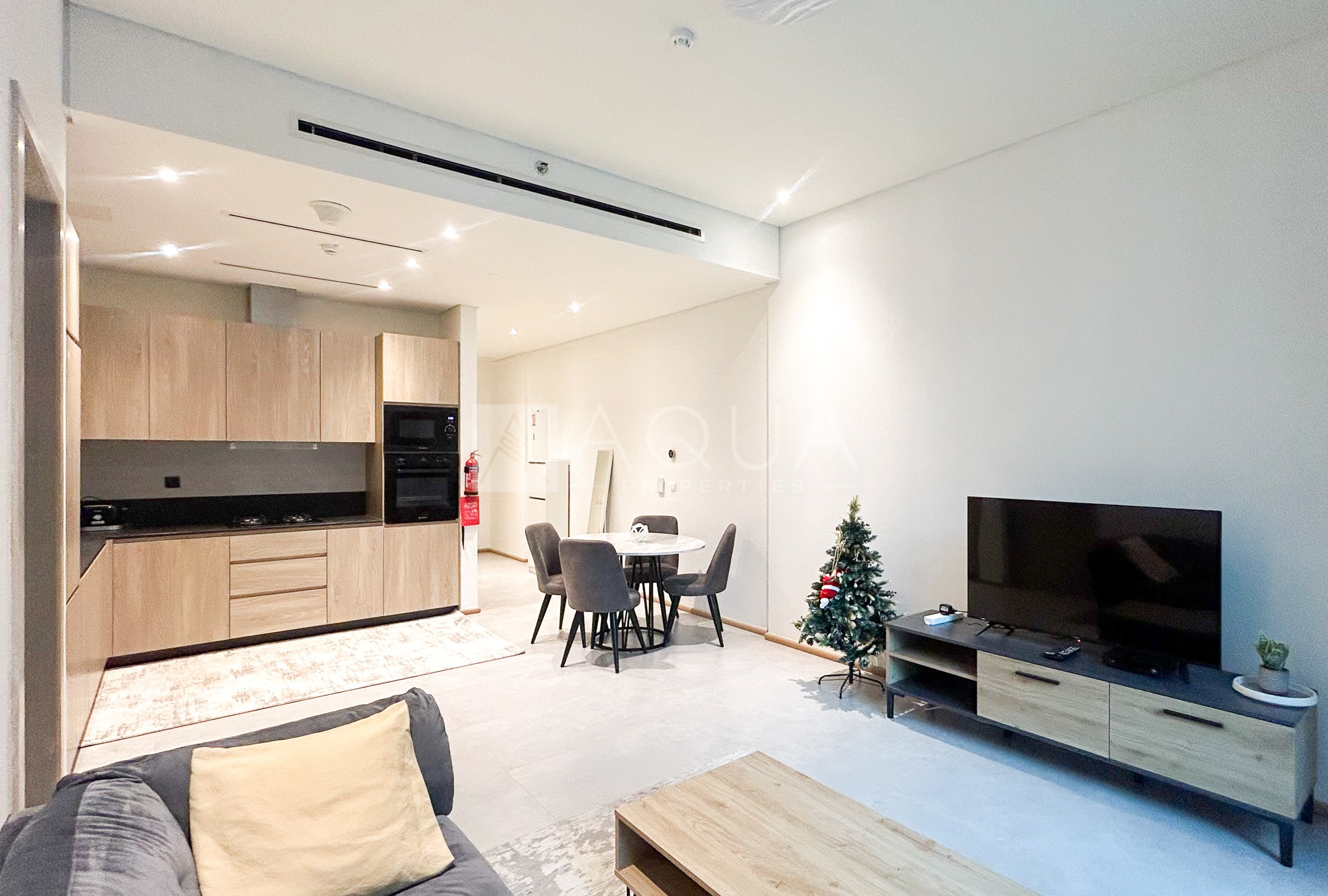 EXCLUSIVE | FULLY FURNISHED | POOL VIEW 