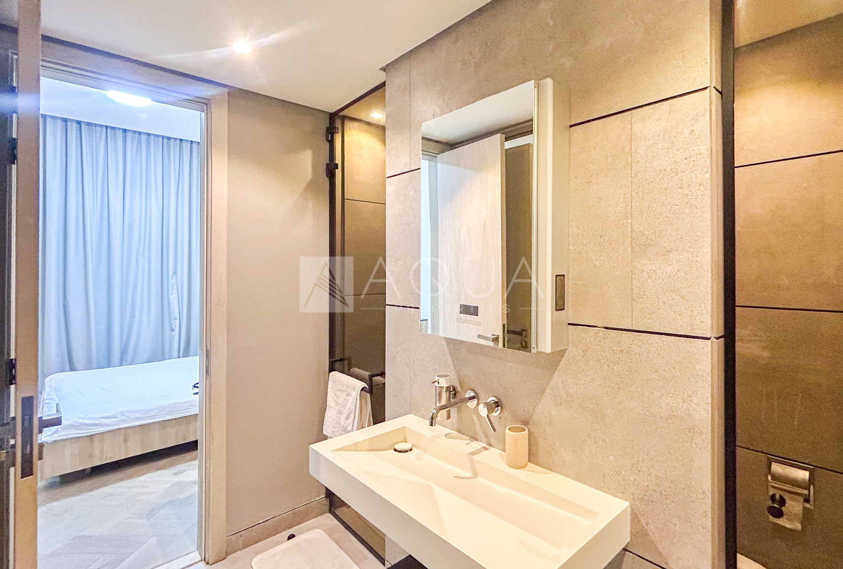 EXCLUSIVE | FULLY FURNISHED | POOL VIEW 