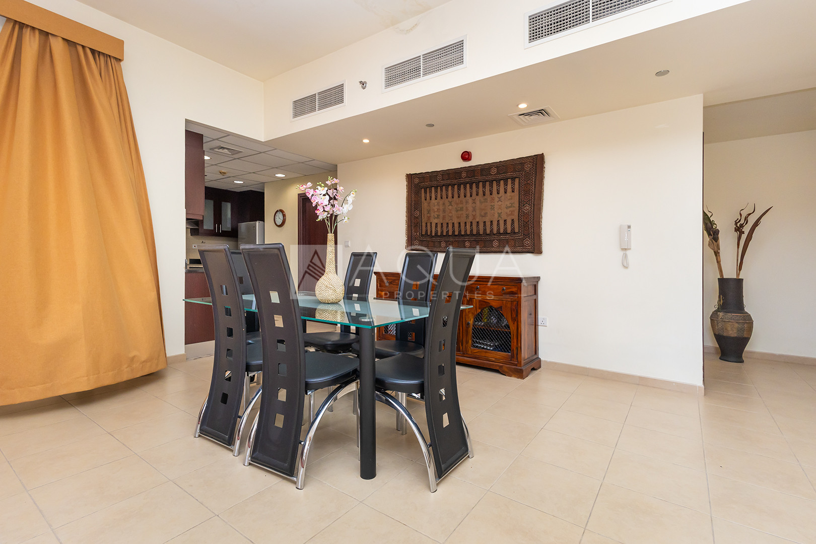 CANAL VIEW | EXCLUSIVE 1 BED | HUGE LAYOUT