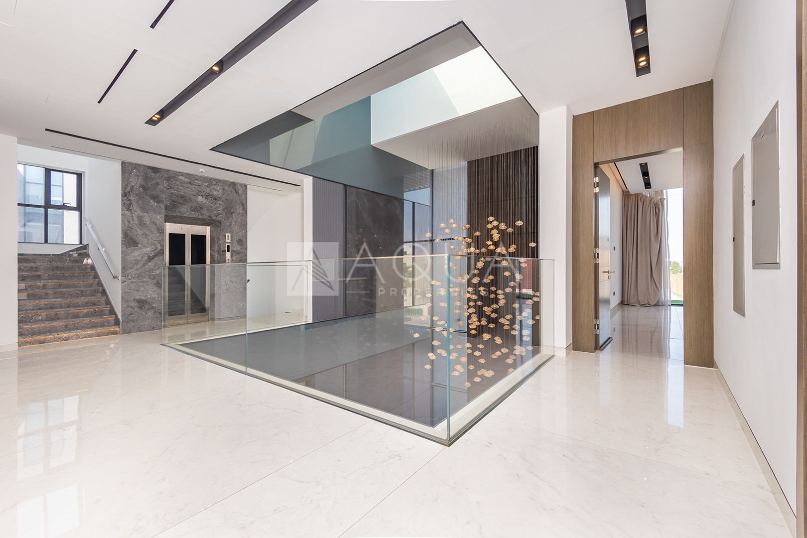 PRIVATE | HIGH END | JE NE SAIS QUOI    